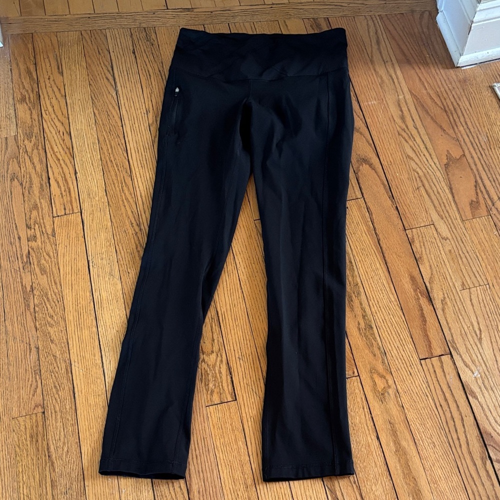 Lululemon Black High-Waist Performance Leggings with zipper pocket